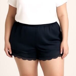 Fashion Magazine Black Women's Shorts